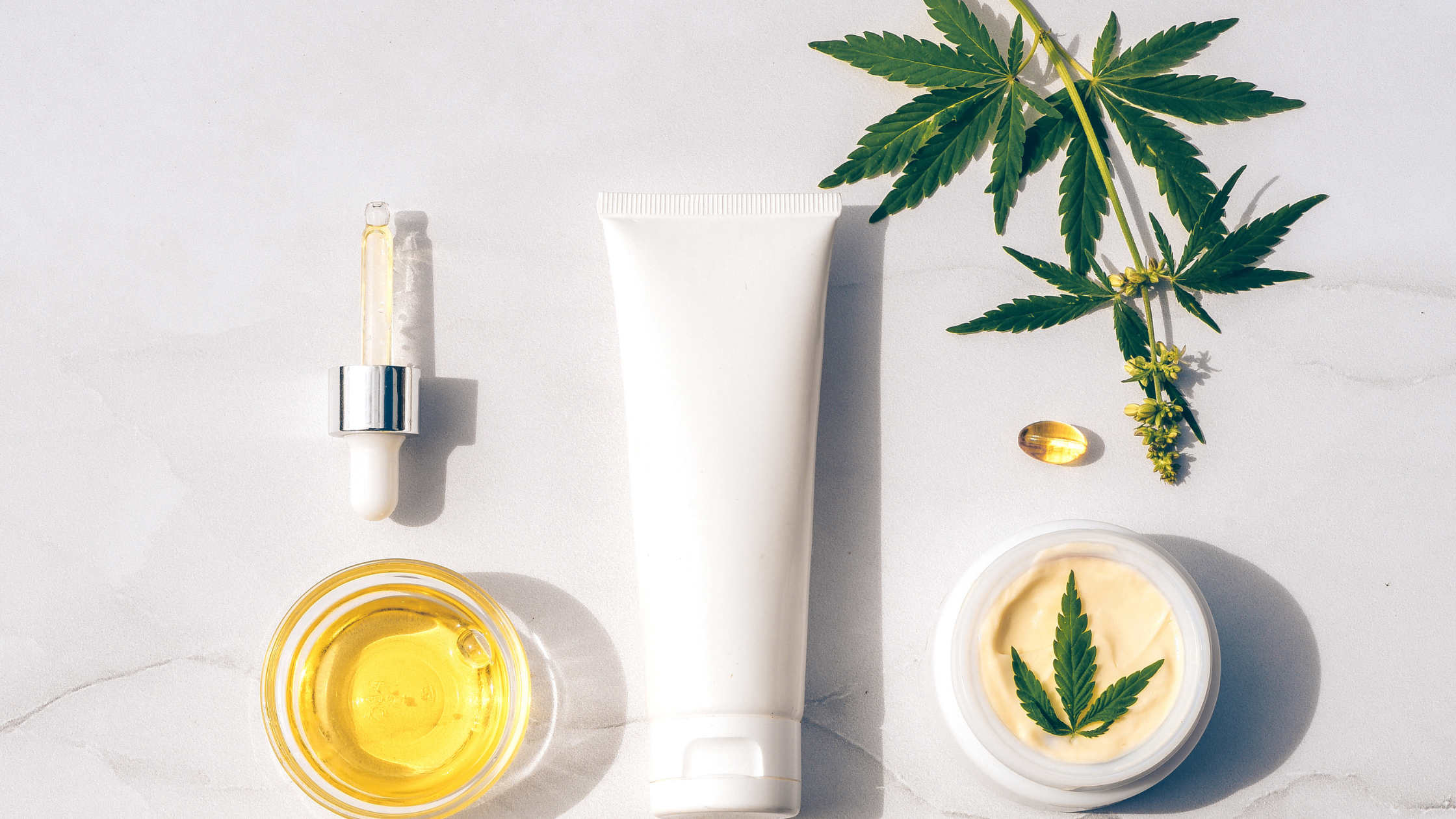 Cosmétiques CBD : construire une routine beauté complète avec crème, sérum CBD