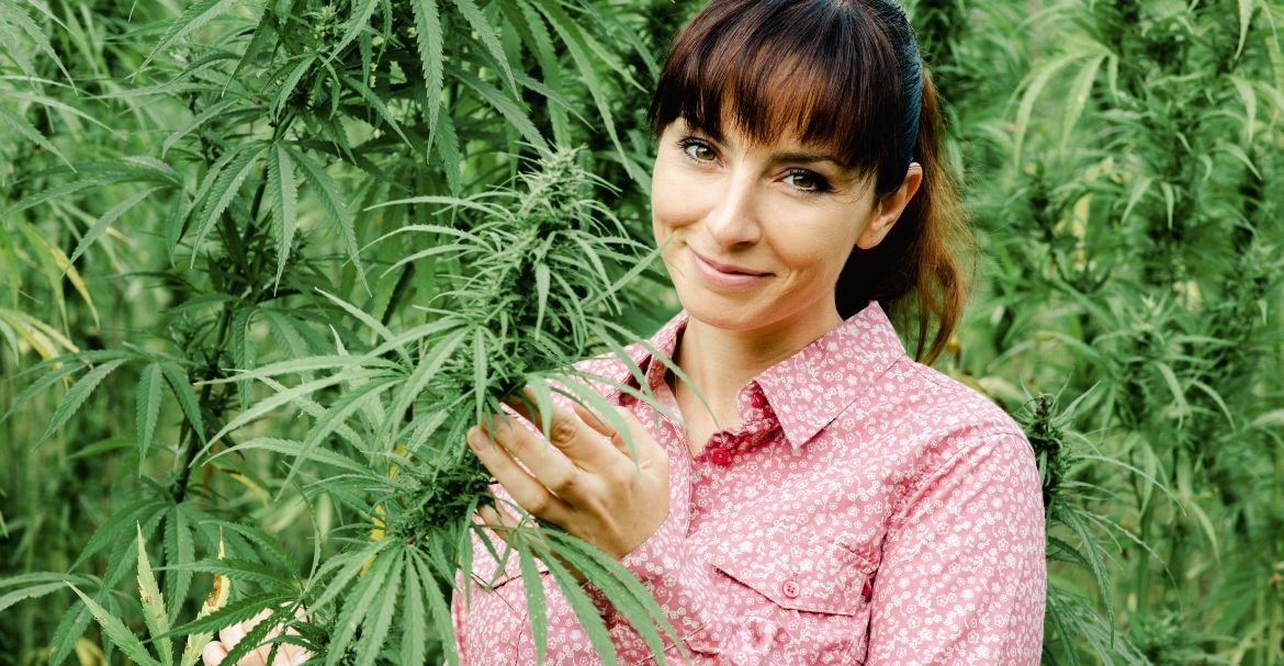 Etude: Le cannabis peut aider les personnes souffrant de douleurs pelviennes chroniques.