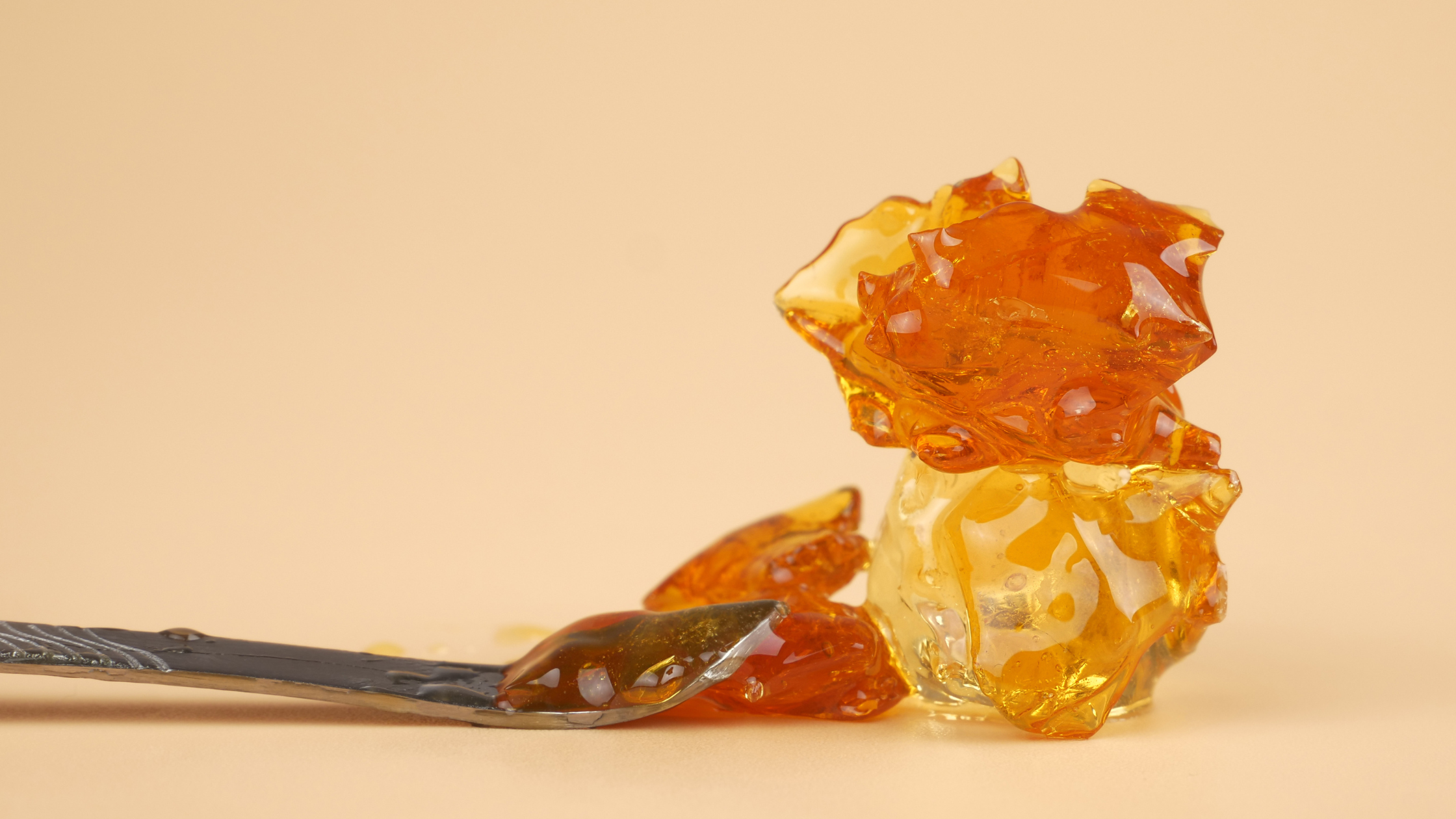 Extractions CBD : résines CBD, wax CBD, crumble CBD et concentrés de chanvre premium Image
