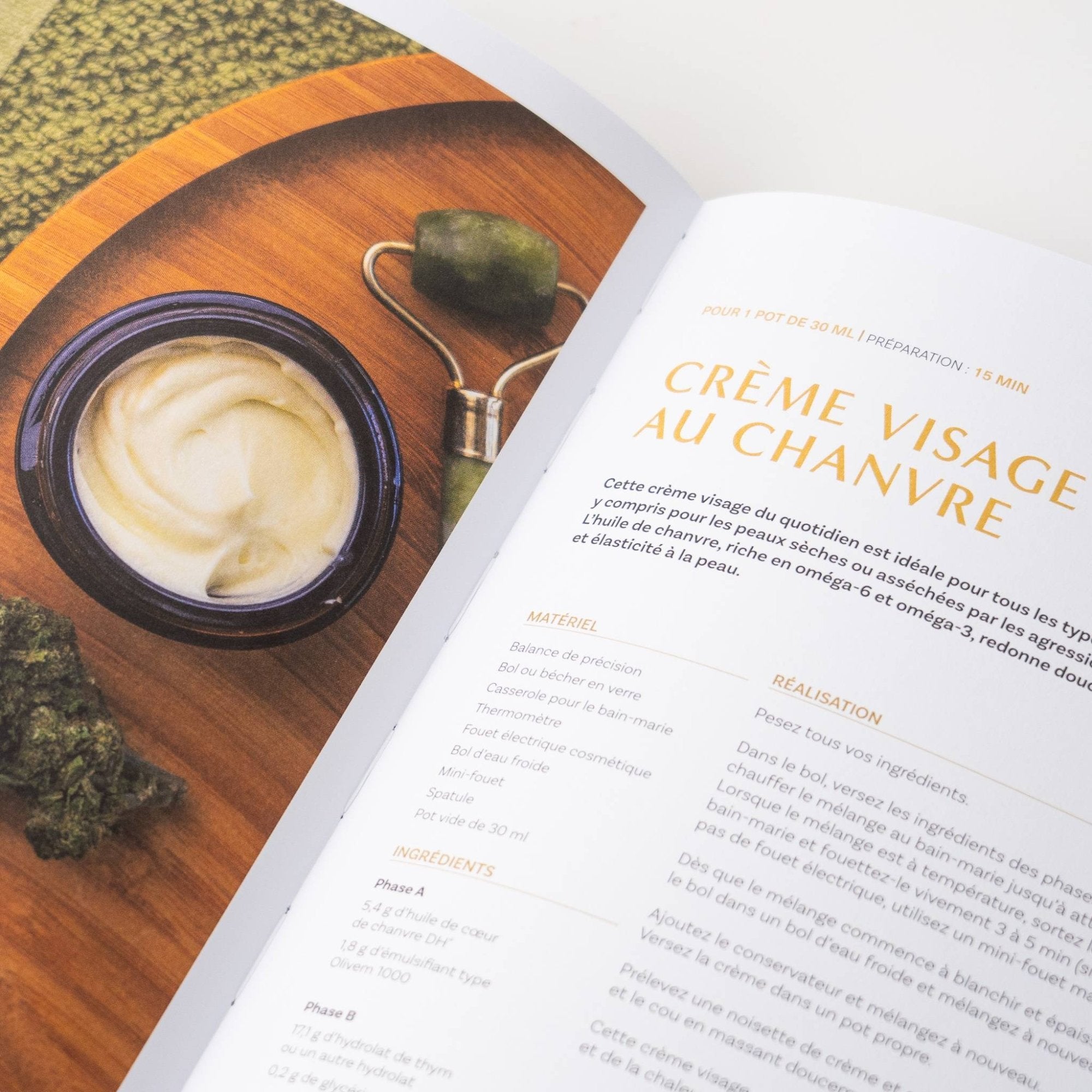 CHANVRE & CBD, TOUT CE QU’ON HEMP !
Éditeur : Alain Ducasse Édition - Les Éditions Culinaires
